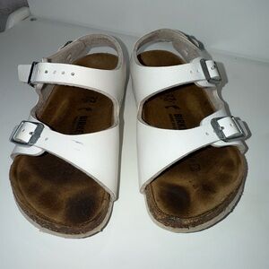 Birkenstock Unisex-Child Roma Kids White Sandals.
